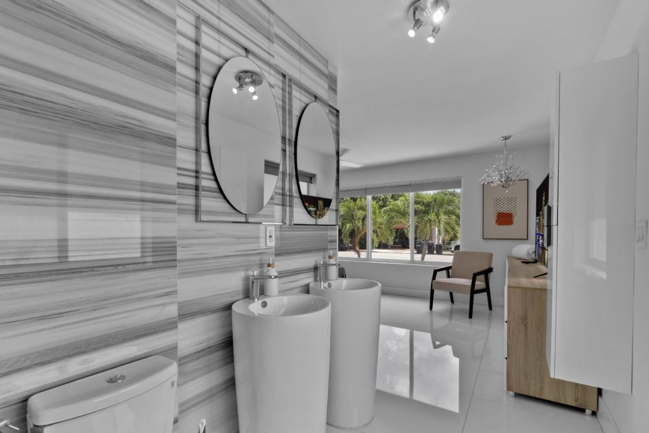 Luxury House 4 Beds Heated Pool W Jaccuzzi Apartment North Bay Village Exterior foto