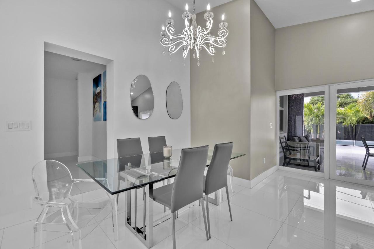 Luxury House 4 Beds Heated Pool W Jaccuzzi Apartment North Bay Village Exterior foto
